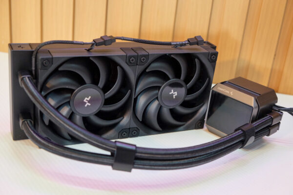 DeepCool Mystique 240 LCD Liquid Cooler AIO - Image 3