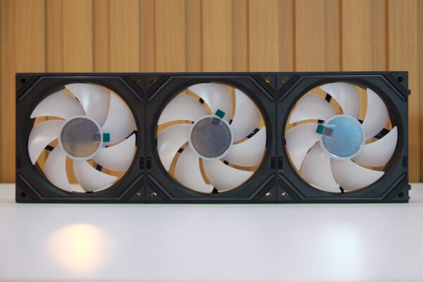 Interstellar V2 Black Fan ARGB 3in1 Unifan - Image 4